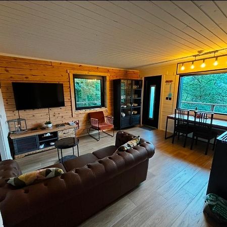 Gites Douillets : Chalet Sur Pilotis Houyet Exterior foto